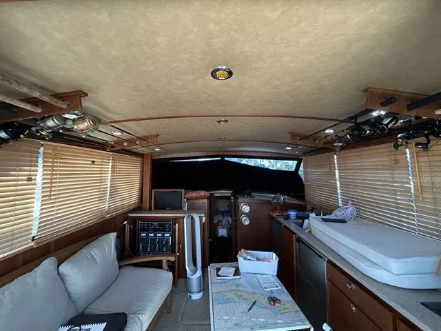 Slide: The Image of Bertram 33 Flybridge Cruiser 1987 - 13