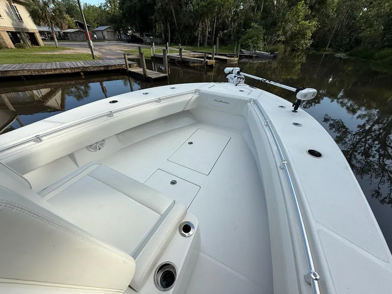 Slide: The Image of Sea Hunter 28 Floridian 2023 - 60