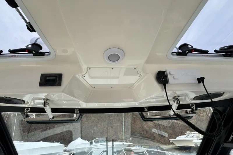 Slide: The Image of Boston Whaler 325 Conquest 2026 - 30