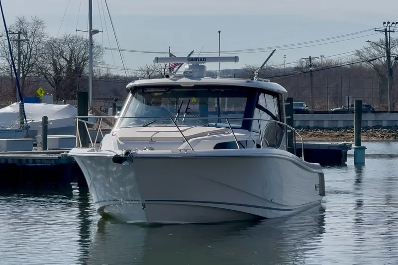 Slide: The Image of Boston Whaler 325 Conquest 2026 - 4
