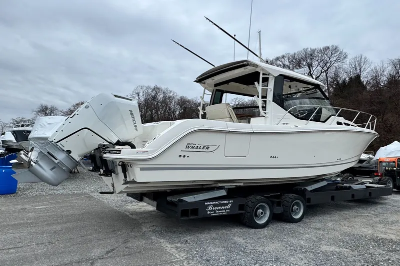 Slide: The Image of Boston Whaler 325 Conquest 2026 - 61