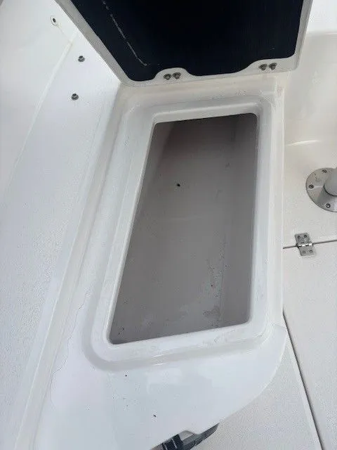 Slide: The Image of Sea Fox 228 Commander 2023 - 20