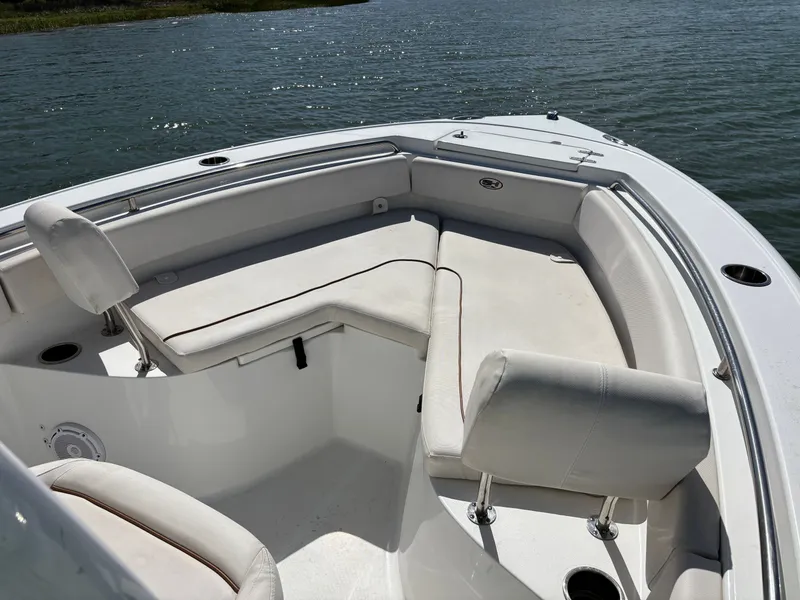 Slide: The Image of Sea Hunt Ultra 219 2021 - 12