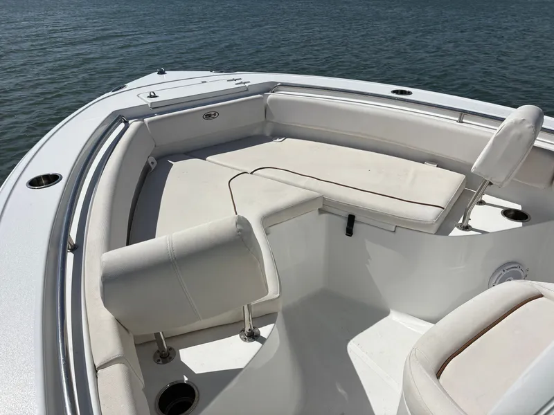 Slide: The Image of Sea Hunt Ultra 219 2021 - 13