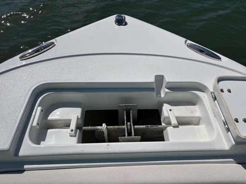 Slide: The Image of Sea Hunt Ultra 219 2021 - 17