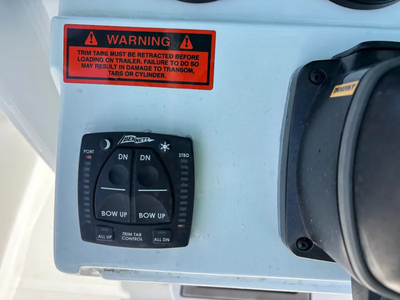 Slide: The Image of Sea Hunt Ultra 219 2021 - 37