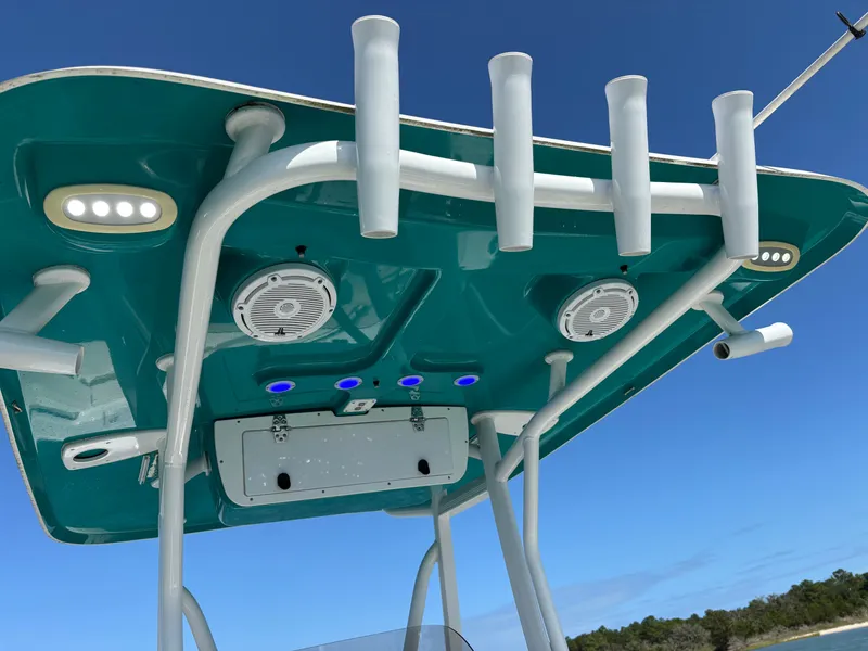 Slide: The Image of Sea Hunt Ultra 219 2021 - 47