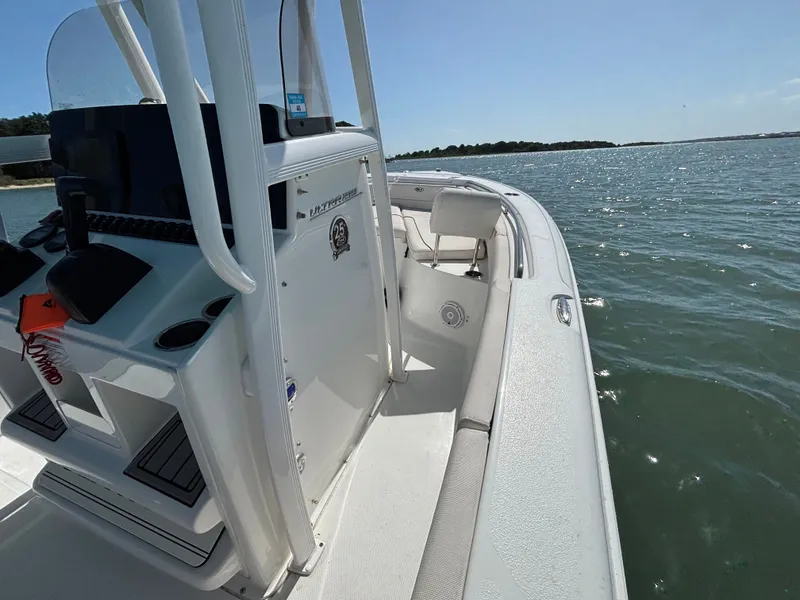 Slide: The Image of Sea Hunt Ultra 219 2021 - 50