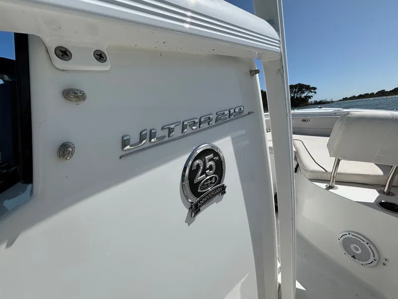 Slide: The Image of Sea Hunt Ultra 219 2021 - 51