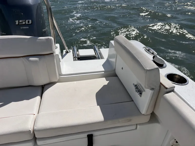 Slide: The Image of Sea Hunt Ultra 219 2021 - 56