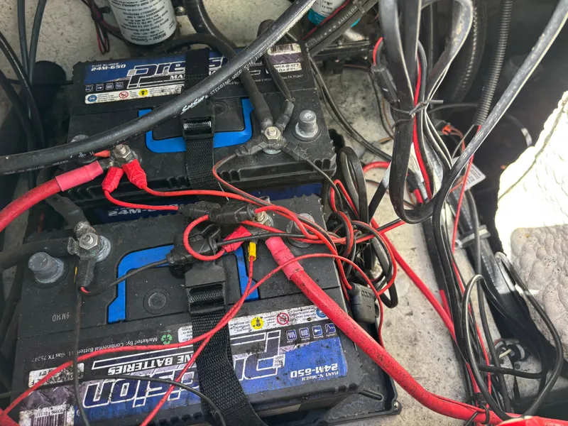 Slide: The Image of Sea Hunt Ultra 219 2021 - 60