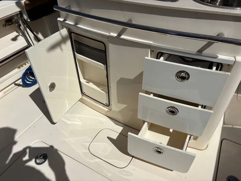 Slide: The Image of Scout 320 LXF 2014 - 13