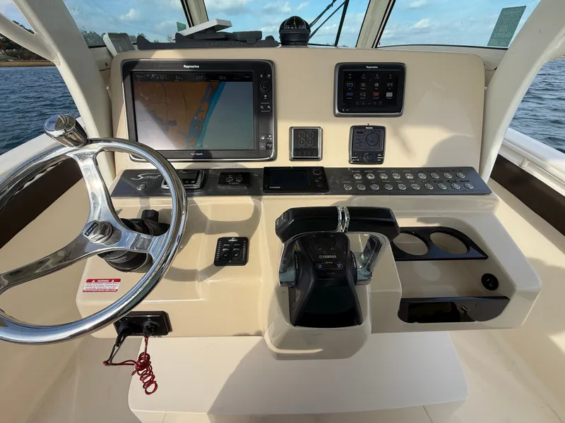 Slide: The Image of Scout 320 LXF 2014 - 28