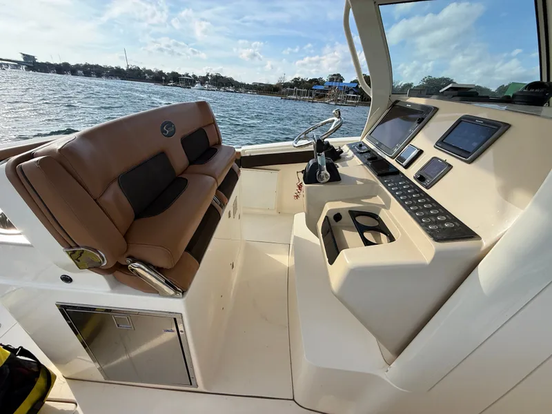 Slide: The Image of Scout 320 LXF 2014 - 32