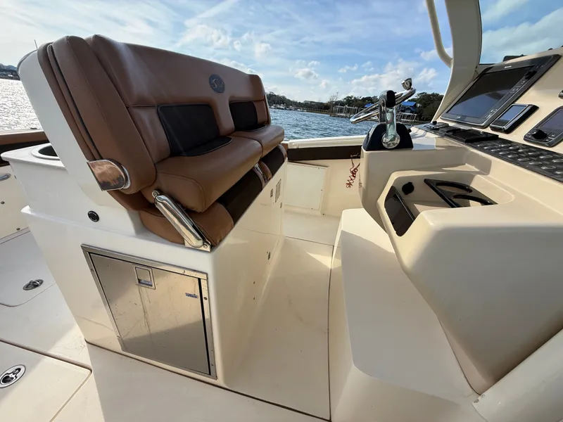 Slide: The Image of Scout 320 LXF 2014 - 34