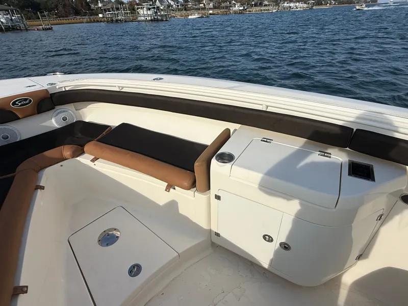 Slide: The Image of Scout 320 LXF 2014 - 44