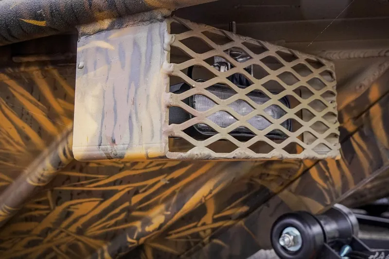 Slide: The Image of Protective grille on 2026 G3 17DK vehicle with camouflage pattern. - 3