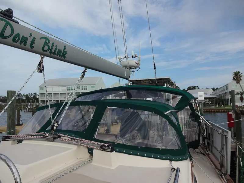 Slide: The Image of Island Packet 440 2006 - 102