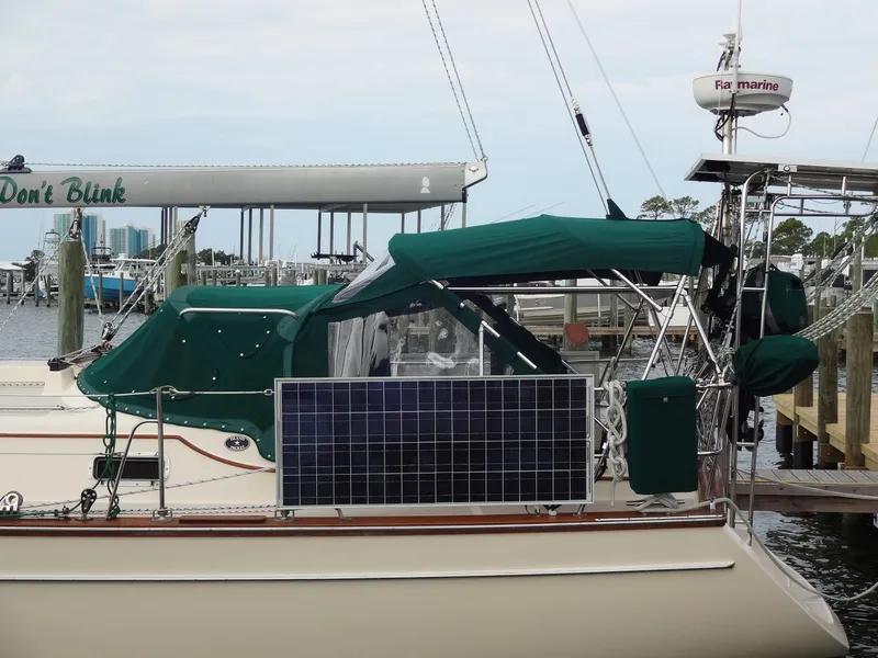 Slide: The Image of Island Packet 440 2006 - 106