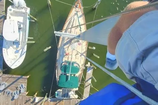 Slide: The Image of Island Packet 440 2006 - 129