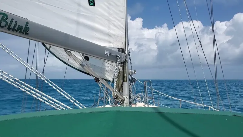 Slide: The Image of Island Packet 440 2006 - 142