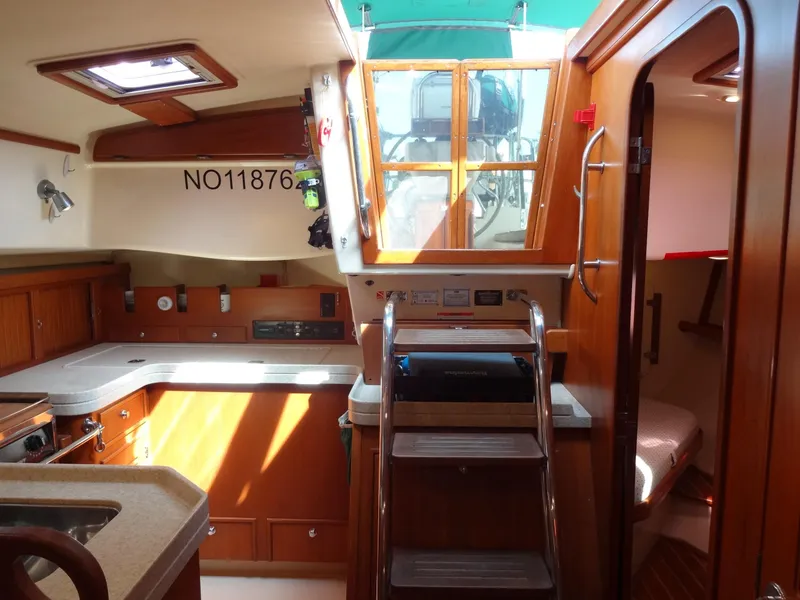 Slide: The Image of Island Packet 440 2006 - 55