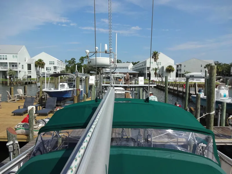 Slide: The Image of Island Packet 440 2006 - 71