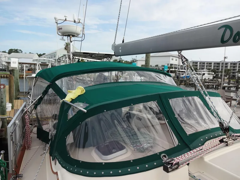 Slide: The Image of Island Packet 440 2006 - 98