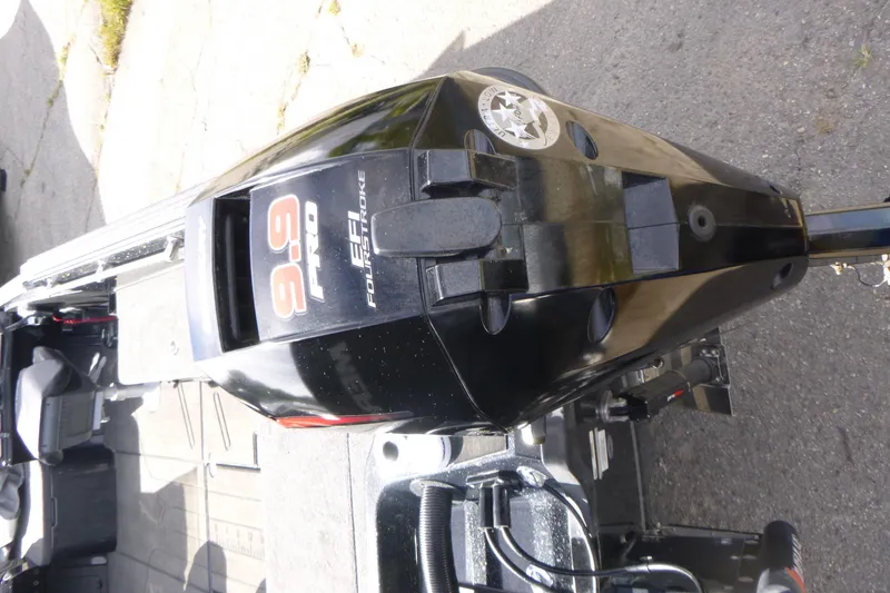 Slide: The Image of 2023 Nitro ZV21 boat with 9.9 Pro EFI FourStroke engine, top view. - 11