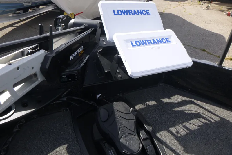 Slide: The Image of 2023 Nitro ZV21 boat with Lowrance electronics and Minn Kota trolling motor. - 4