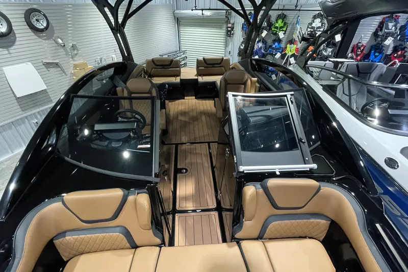 Slide: The Image of 2026 Yamaha Boats 275SD interior with luxurious seating and modern design. - 12