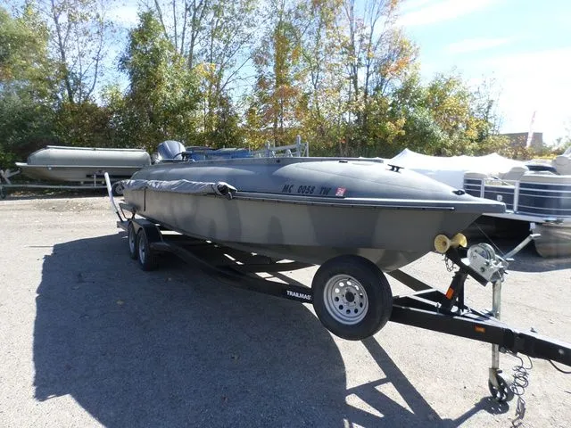 Slide: The Image of Bankes 25' Titan 2015 - 2