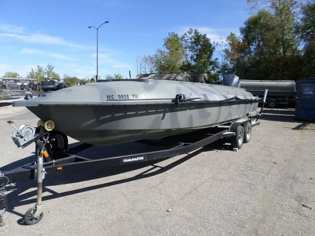 Slide: The Image of Bankes 25' Titan 2015 - 3