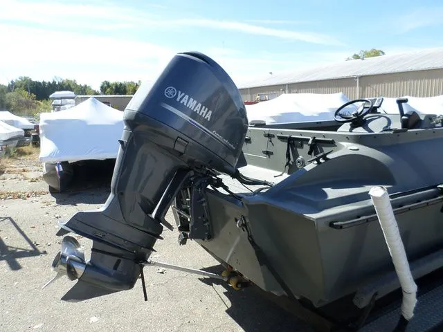 Slide: The Image of Bankes 25' Titan 2015 - 8