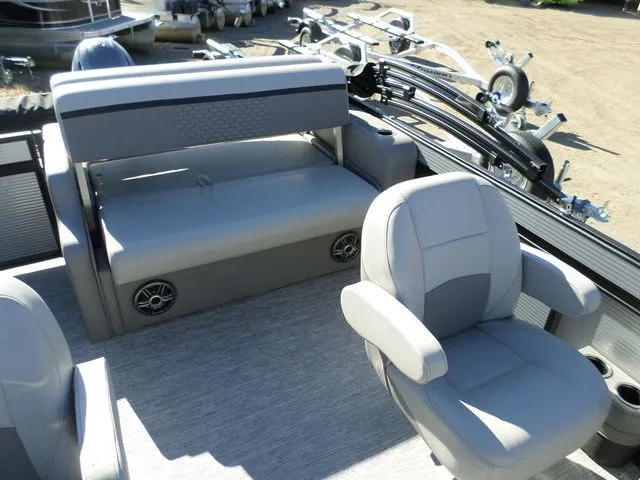 Slide: The Image of Apex Marine 822 Splash Pad LT 2024 - 3