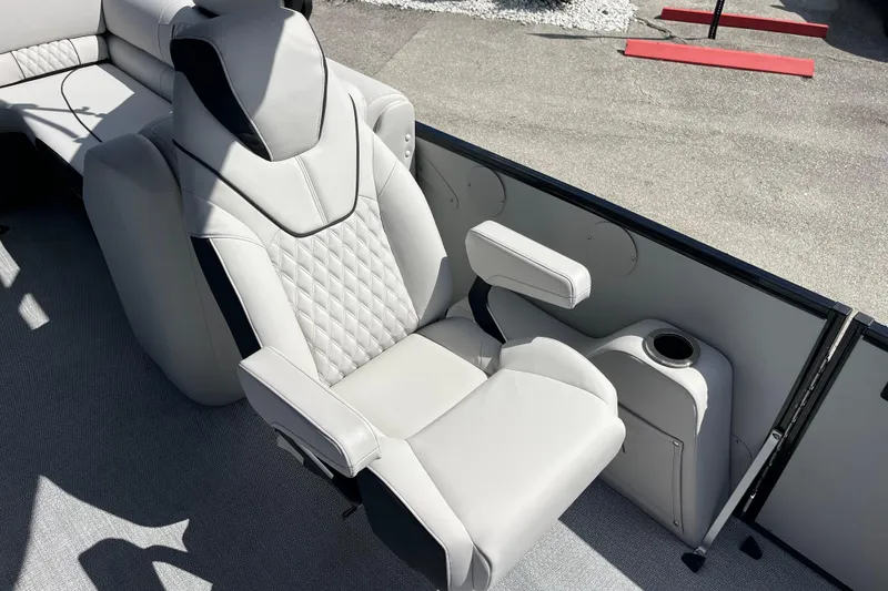 Slide: The Image of Luxurious seating on 2026 Avalon 2385 Catalina Quad Lounger, Tri Toon High Performance boat. - 20
