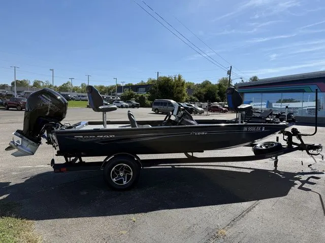 Slide: The Image of Ranger RT188P 2022 - 10