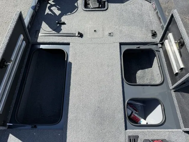 Slide: The Image of Ranger RT188P 2022 - 7