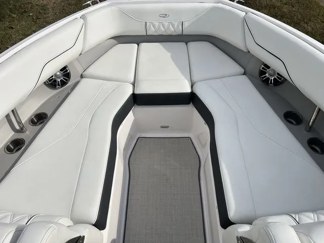 Slide: The Image of Regal Regal LS4 Surf 2023 - 20