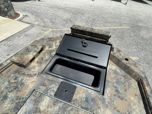 Slide: The Image of Excel 1860 Shallow Water F4 CC 2026 - 17