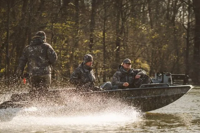 The Image of Excel 1854 Shallow Water F4 2026 - 1