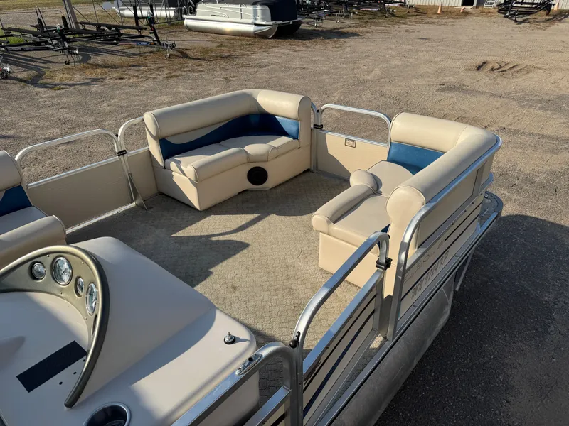 Slide: The Image of Weeres Family Fish Deluxe 220 Pontoon 2009 - 11