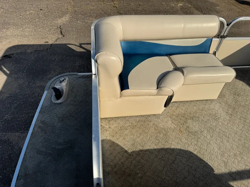 Slide: The Image of Weeres Family Fish Deluxe 220 Pontoon 2009 - 12