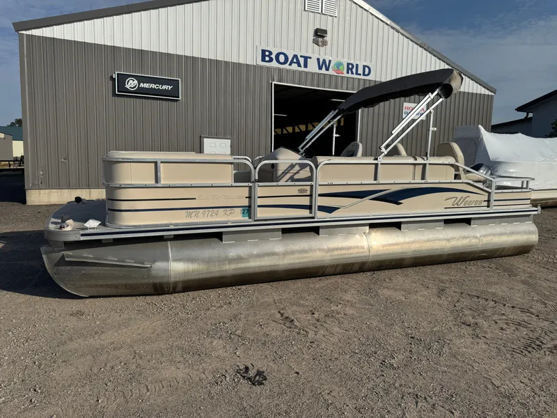 Slide: The Image of Weeres Family Fish Deluxe 220 Pontoon 2009 - 45