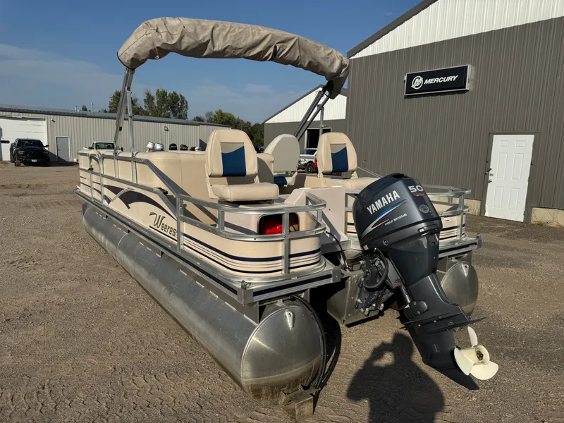 Slide: The Image of Weeres Family Fish Deluxe 220 Pontoon 2009 - 50