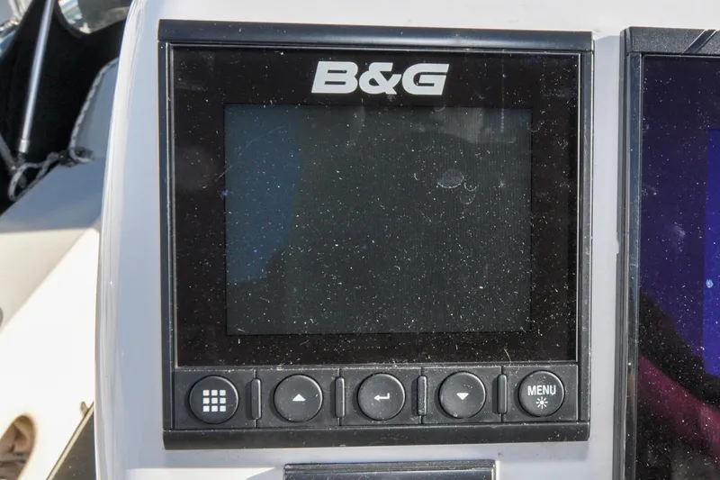 Slide: The Image of Sabre 36 - Poppy - Cockpit - Helm Station - Electronics - 18