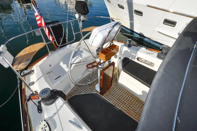 Slide: The Image of Sabre 36 - Poppy - Cockpit - 7