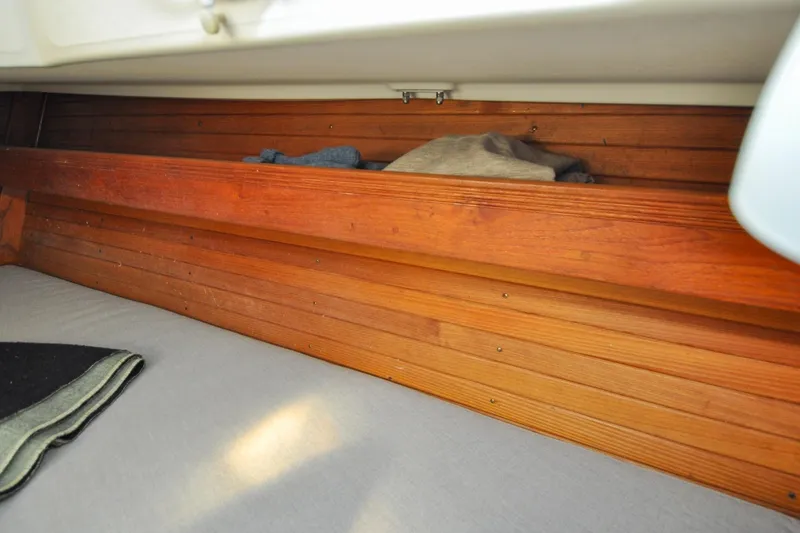 Slide: The Image of Sabre 36 - Poppy - Forward Cabin - 74