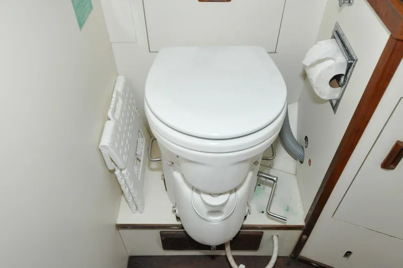 Slide: The Image of Sabre 36 - Poppy - Head - Composting Head - 83