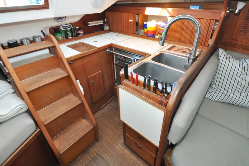 Slide: The Image of Sabre 36 - Poppy - Galley - 87